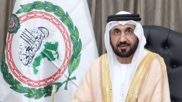 رئيس البرلمان العربي يهنئ الفايز بإعادة تعيينه رئيسا لمجلس الأعيان رئيس البرلمان العربي يهنئ الفايز بإعادة تعيينه رئيسا لمجلس الأعيان
