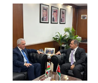 وزير الاستثمار يبحث مع سفير أذربيجان تعزيز التعاون المشترك وزير الاستثمار يبحث مع سفير أذربيجان تعزيز التعاون المشترك