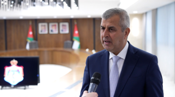 الخرابشة يبحث تعزيز التعاون في قطاع الطاقة مع نظرائه العراقي والجزائري والقبرصي في الرياض الخرابشة يبحث تعزيز التعاون في قطاع الطاقة مع نظرائه العراقي والجزائري والقبرصي في الرياض