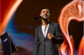 عايض يشارك جمهوره فيديو لرأي عبادي الجوهر فيه .. وهذا ما قاله عايض يشارك جمهوره فيديو لرأي عبادي الجوهر فيه .. وهذا ما قاله