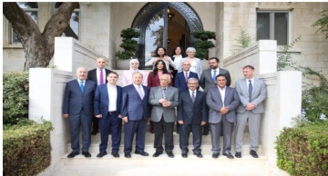 رئيس الديوان الملكي يستقبل الفريق الطبي الذي أعاد زراعة قدم مواطن مصري بترت بحادث بحري رئيس الديوان الملكي يستقبل الفريق الطبي الذي أعاد زراعة قدم مواطن مصري بترت بحادث بحري