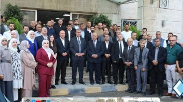 وزارة الطاقة تنفذ وقفة تضامنية مع أسر شهداء كنيسة حمود في الكرك وزارة الطاقة تنفذ وقفة تضامنية مع أسر شهداء كنيسة حمود في الكرك