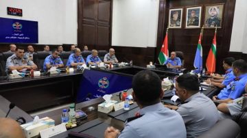 المعايطة يؤكد رفع جاهزية الدفاع المدني للتعامل مع الظروف الجوية المعايطة يؤكد رفع جاهزية الدفاع المدني للتعامل مع الظروف الجوية