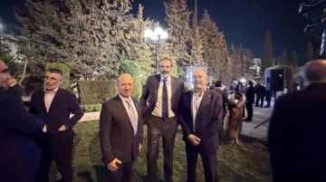 الوهداني يلبي دعوة السفير الإسباني للاحتفال باليوم الوطني الوهداني يلبي دعوة السفير الإسباني للاحتفال باليوم الوطني