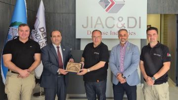 جامعة الزرقاء تبحث مع شركة إدارة الصناعات الدفاعية آفاق التعاون في تكنولوجيا الطائرات المسيرة