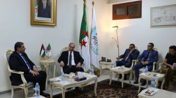 مباحثات أردنية جزائرية لتوسيع الشراكة في مجالات الرقمنة والاقتصاد والبيئة مباحثات أردنية جزائرية لتوسيع الشراكة في مجالات الرقمنة والاقتصاد والبيئة