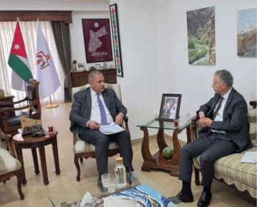 وزير البيئة يبحث مع السفير التركي سبل تعزيز التعاون الثنائي وزير البيئة يبحث مع السفير التركي سبل تعزيز التعاون الثنائي