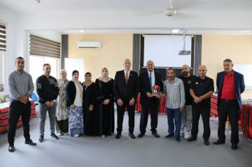 جامعة إربد الأهلية تنظم بازارا خيريا لدعم الأطفال المكفوفين وتعزيز قيم التكافل المجتمعي جامعة إربد الأهلية تنظم بازارا خيريا لدعم الأطفال المكفوفين وتعزيز قيم التكافل المجتمعي