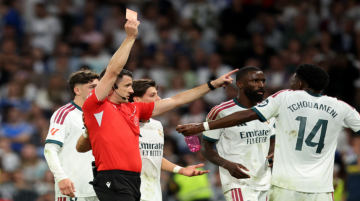 فوز صعب لريال مدريد وطرد فينيسيوس بسبب شدّ شعر منافسه