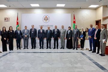 وزير التربية يبحث مع وفد عراقي تعزيز التعاون في التعليم العالي وزير التربية يبحث مع وفد عراقي تعزيز التعاون في التعليم العالي