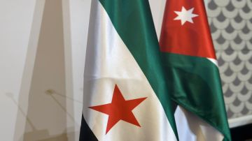 الصفدي والشيباني يبحثان مستجدات الأوضاع والتطورات في جنوب سوريا الصفدي والشيباني يبحثان مستجدات الأوضاع والتطورات في جنوب سوريا