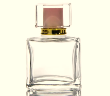 الحبس لإسرائيلية سرقت زجاجة عطر في مطار أردني