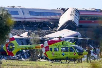 إسبانيا: ارتفاع حصيلة ضحايا تصادم القطارين إلى 68 قتيلا إسبانيا: ارتفاع حصيلة ضحايا تصادم القطارين إلى 68 قتيلا