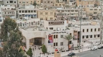 بلدية السلط تعلن عن تنفيذ أعمال تخطيط ودهان للشوارع وسط المدينة بلدية السلط تعلن عن تنفيذ أعمال تخطيط ودهان للشوارع وسط المدينة