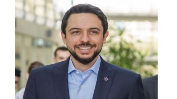 مندوبا عن الملك .. ولي العهد يشارك في قمة دول جنوب أوروبا ميد 9 مندوبا عن الملك .. ولي العهد يشارك في قمة دول جنوب أوروبا ميد 9