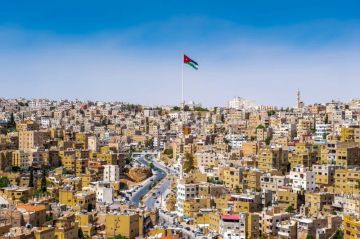 السبت .. طقس معتدل واحتمال زخات مطرية متفرقة السبت .. طقس معتدل واحتمال زخات مطرية متفرقة