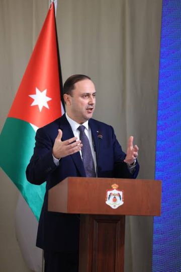 المومني :الأردن يقتص لدماء الشهداء والأجهزة الامنية بذلت جهودا جبارة المومني :الأردن يقتص لدماء الشهداء والأجهزة الامنية بذلت جهودا جبارة