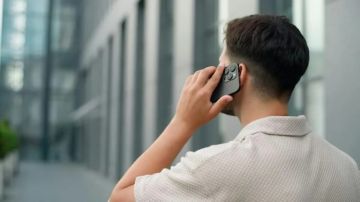 الأردنيون يتحدثون أقل.. تراجع استهلاك دقائق الاتصال الصوتي الأردنيون يتحدثون أقل.. تراجع استهلاك دقائق الاتصال الصوتي