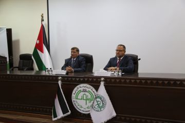 رئيس جامعة الزيتونة الأردنية يلتقي أعضاء الهيئة التدريسية الجدد للعام الجامعي 2026 2027 رئيس جامعة الزيتونة الأردنية يلتقي أعضاء الهيئة التدريسية الجدد للعام الجامعي 2026 2027