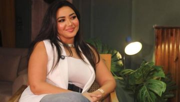 رحمة محسن تتمسك بالغناء الشعبي وتعتبره هويتها الفنية رحمة محسن تتمسك بالغناء الشعبي وتعتبره هويتها الفنية