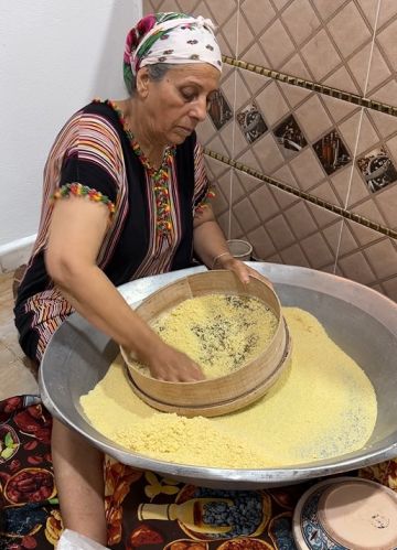 عولة الكسكسي .. مونة تونسية تقاوم الاندثار عولة الكسكسي .. مونة تونسية تقاوم الاندثار