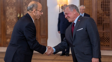 الربيع يؤدي اليمين الدستورية أمام الملك عضوا في المحكمة الدستورية الربيع يؤدي اليمين الدستورية أمام الملك عضوا في المحكمة الدستورية