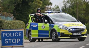 بريطانيا: اعتقال شخصين قرب قاعدة تابعة لسلاح الجو الملكي بريطانيا: اعتقال شخصين قرب قاعدة تابعة لسلاح الجو الملكي