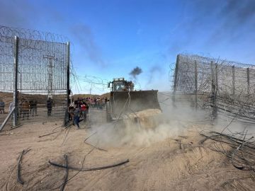 السابع من أكتوبر اليوم الذي غير مجرى التاريخ السابع من أكتوبر اليوم الذي غير مجرى التاريخ