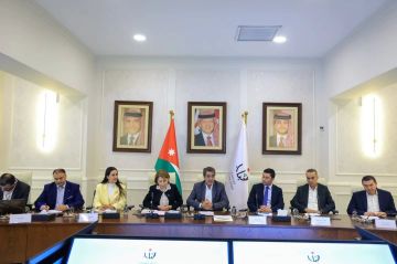 العدوان والبلبيسي يطلعان على تقييم الثقافة المؤسسية في وزارة الشباب العدوان والبلبيسي يطلعان على تقييم الثقافة المؤسسية في وزارة الشباب