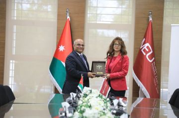 شراكة استراتيجية بين الشرق الأوسط ونقابة الصحفيين شراكة استراتيجية بين الشرق الأوسط ونقابة الصحفيين