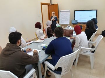 اختتام برنامج اللغة الإنجليزية للباحثين عن عمل في مركز شباب وشابات الرمثا اختتام برنامج اللغة الإنجليزية للباحثين عن عمل في مركز شباب وشابات الرمثا
