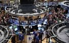 ارتفاع الأسهم البريطانية في مستهل التداول بقيادة القطاع المصرفي