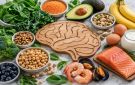 من البيض إلى الأسماك الدهنية .. أطعمة لا يستغني عنها دماغك لحماية الذاكرة