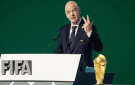 رئيس الفيفا يعتذر عن خطط بيع كأس العالم