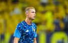 غادر معسكر البرتغال بصخب .. رونالدو يعود إلى النصر بقصة شعر جديدة