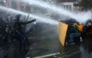 سائل كيميائي خفي لتعقب المحتجين في فرنسا يشعل جدلا - jo