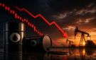النفط يتراجع بأكثر من 1 مع تقييم مخاطر الإمداد وتطورات المنطقة