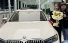 الصين: صاحبة مطعم تهدي موظفيها المتميزين سيارات BMW لتخفيف عناء التنقل