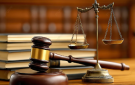 هدد زميلته بصورها الخاصة داخل الجامعة.. أسبوع حبس وغرامة بحق طالب أردني