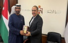 أبو غزالة يبحث مع السفير الإماراتي توسيع التعاون الاستثماري