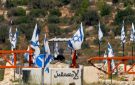تقرير: الحواجز العسكرية تعيد تشكيل الجغرافيا الفلسطينية