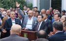 جامعة البلقاء التطبيقية تنظم وقفة تضامنية حدادا على شهداء كنيسة الكرك