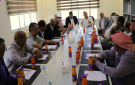 وزير الزراعة يلتقي مزارعي الشونة الجنوبية