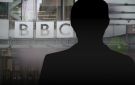مذيع في BBC: مؤسستنا متواطئة مع إسرائيل في تغطية حرب الإبادة على غزة