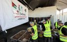 الحملة الأردنية والخيرية الهاشمية توزعان وجبات عن أرواح شهداء الكرك بغزة