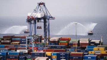 استقبال سفينة كوتا أوديسي في ميناء حاويات العقبة