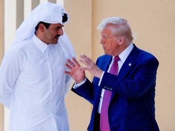 أمير قطر تلقى اتصالا مع الرئيس ترمب