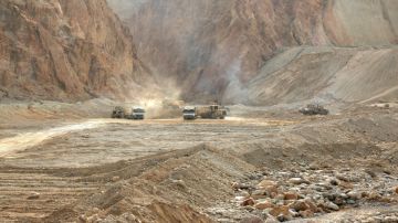 إنجاز معالجات هندسية لمواقع تضررت من السيول والانهيارات