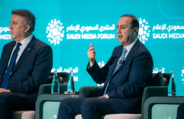 المومني: الإعلام الرقمي والذكاء الاصطناعي أدوات قوة للتنمية ومواجهة التضليل في العالم العربي المومني: الإعلام الرقمي والذكاء الاصطناعي أدوات قوة للتنمية ومواجهة التضليل في العالم العربي