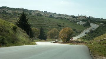 طقس لطيف الحرارة نهارا وبارد ليلا الأحد